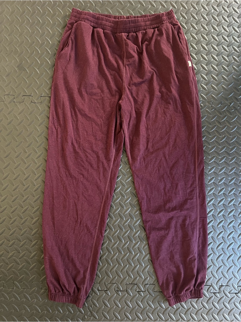 Vuori Maroon Burgundy Joggers Sweatpants